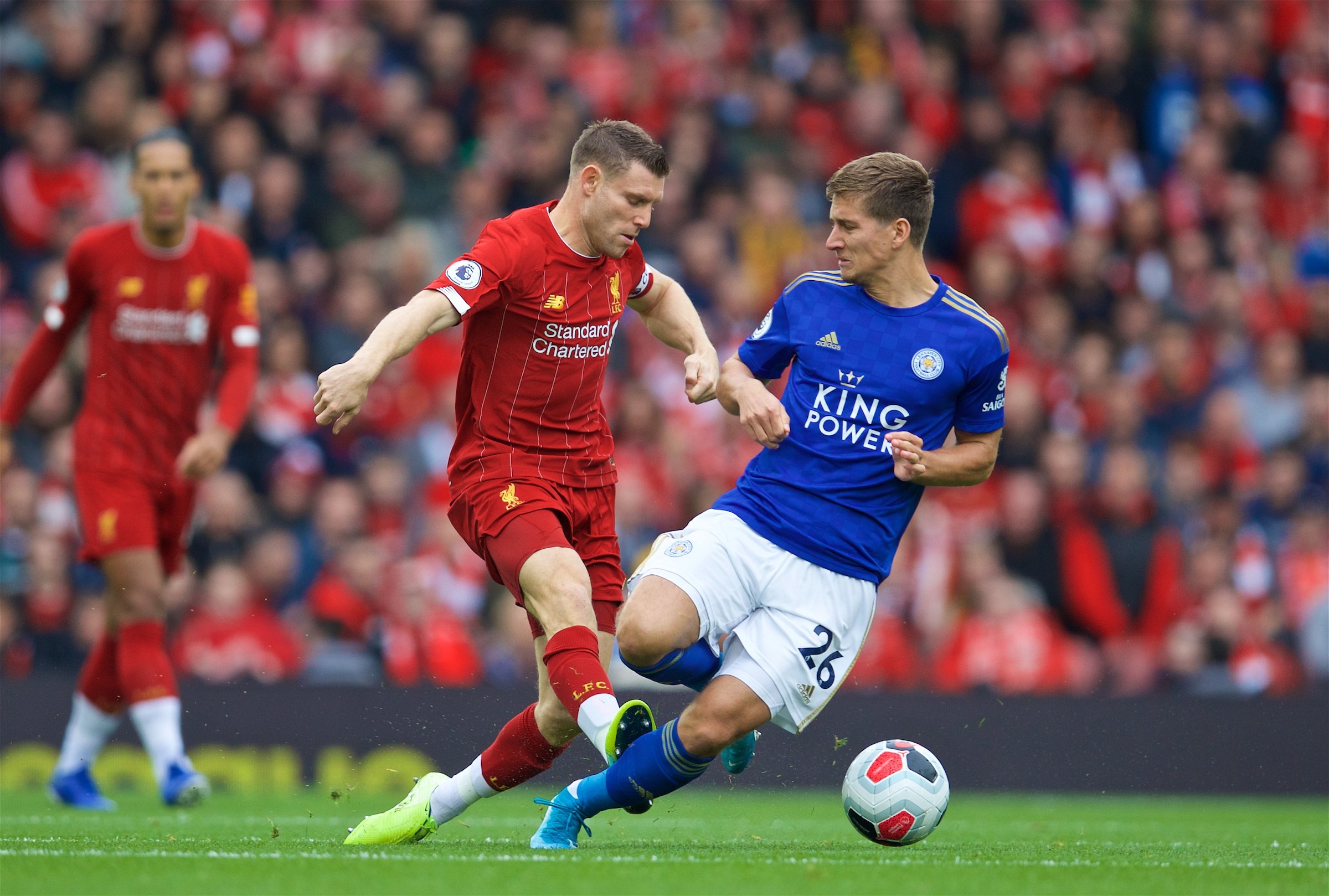 官方：拜仁发布新赛季第三客场球衣，下周战热刺将首次亮相.